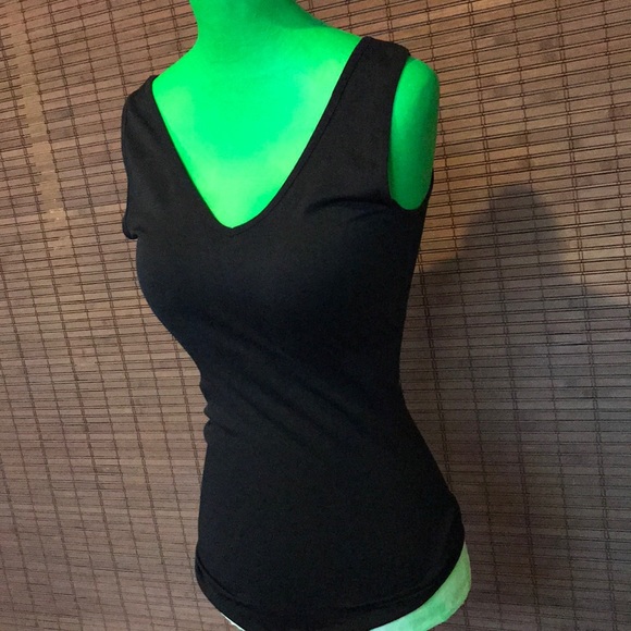 Black compression top - Picture 2 of 2